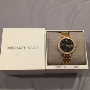 Brand new MICHAEL KORS gold watch